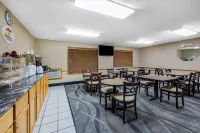 Super 8 by Wyndham Valentine NE Hotels in Valentine