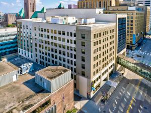 Home2 Suites by Hilton Minneapolis Downtown