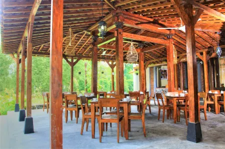 Java Village Resort by Homee Yogyakarta Отели в г. Sleman