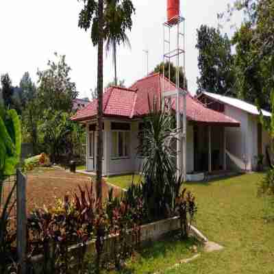 Villa Yosky Bogor Hotel Exterior