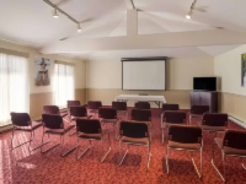 SureStay Hotel by Best Western North Vancouver Capilano Hotels in North Vancouver