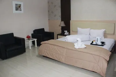 Hotel Grand Kartika Hotel dekat Taman Segitiga Bambu Runcing Kelapa Gading