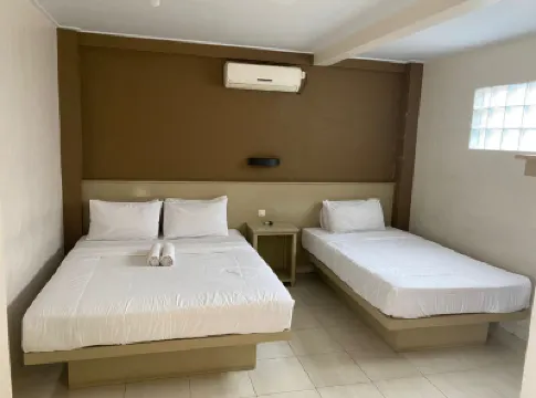 Hotel Supratman Hotels near Museum Geologi