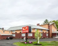 Econo Lodge Lakes Region Hotel di Tamworth