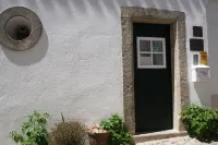 Casa da Arvore Hotels near Catedral de Portalegre