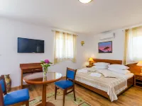 Apartments & Rooms V&M โรงแรมในดูบรอฟนิก