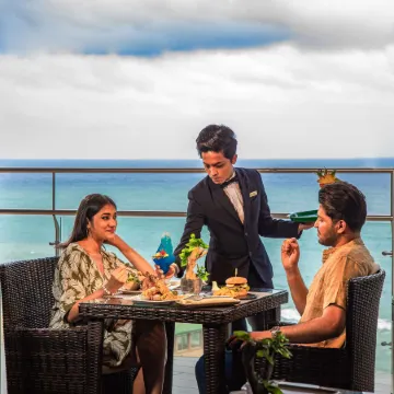 Marino Beach Colombo Отели рядом с достопримечательностью «Бандаранаайк Мемориал Интернешнел Конференс Холл»