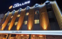 Hotel Raelle in Goyang Hôtels à proximité de : Mulyangsa