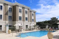 Holiday Inn Express & Suites TRINCITY TRINIDAD AIRPORT by IHG