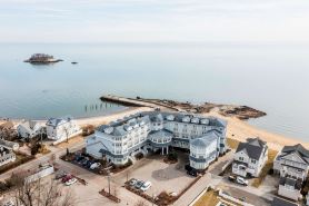 Madison Beach Hotel , Curio a Collection by Hilton