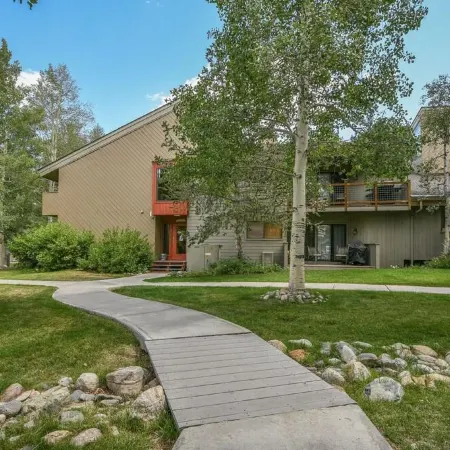 3 Bedroom Condo in Keystone - West Keystone
