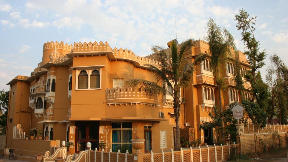 Hotel Pratap Palace