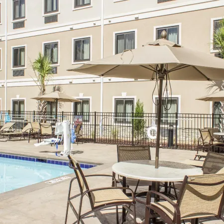 Staybridge Suites JACKSONVILLE-CAMP LEJEUNE AREA by IHG