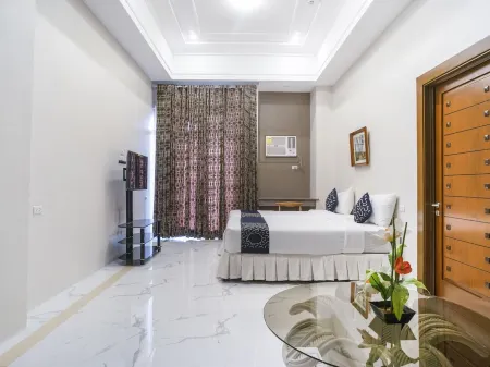 Capital O 460 World Palace Hotel