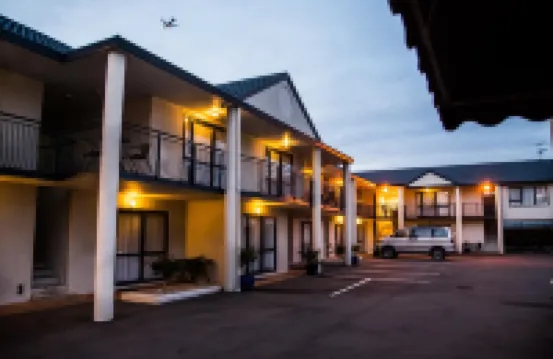 Annabelle Court Motel Hotels near Mona Vale
