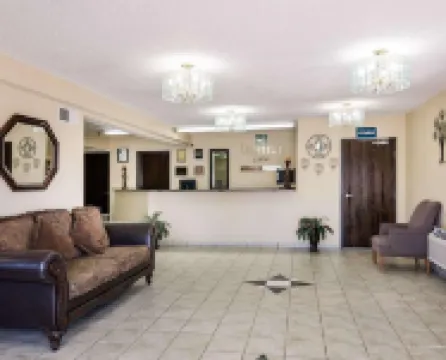 Quality Inn I-70 at Wanamaker