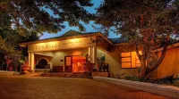 Far Hills Country Hotel