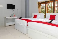 RedDoorz Plus Near Transmart Kairagi Dua Manado Hotels in Talawaan