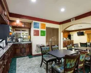 Days Inn by Wyndham Rosenberg