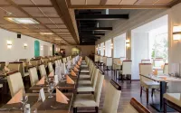 CE Plaza Hotel