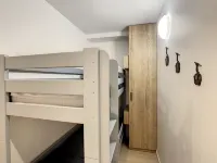 Chavière 716 - balcony
