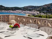 Rodes II Hotels near Monastery Sant Pere de Rodes