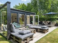 "Edin" - 400m from the Sea