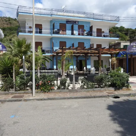 ChrisMare Hotel
