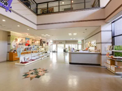 鹿鳴園 大洲市立図書館附近的飯店