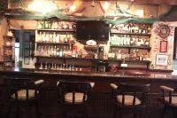 Wild Orchid Beach Resort - bar
