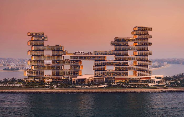 Atlantis, the Royal