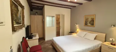 Alliance Hotel Ieper Centrum Отели рядом со станцией Ieper Railway Station