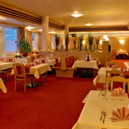 Erlebnishotel Fendels Отели в г. Фендельс