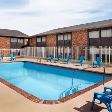 Super 8 by Wyndham des Moines