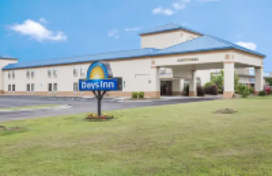 Days Inn by Wyndham Selma