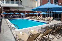 Hyatt Place Long Island East End - Swimmingpools