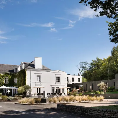 Best Western Plus Hotel de la Regate Hotels near Centre Ville