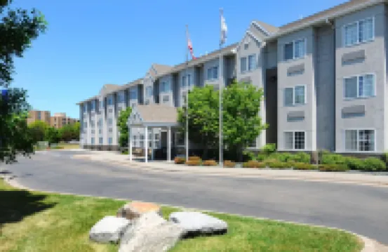 Microtel Inn & Suites by Wyndham Bloomington MSP Airport Hotels in 