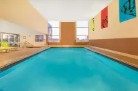 Ramada Plaza by Wyndham Prince George - Pools