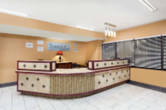 Travelodge by Wyndham Reno Downtown