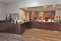 La Quinta Inn & Suites by Wyndham Charleston Riverview - 朝食