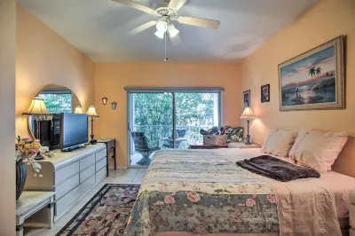 Idyllic Apt w/ Pool Access - Walk to Beach!