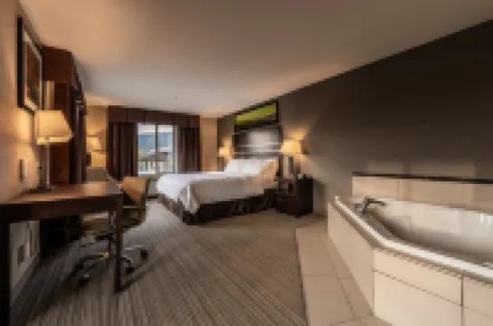 هوليداي إن إكسبرس جولدن كيكينج هورس  باي آيتش جي فنادق في 