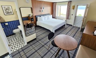 The Hotel Laurel at Seneca