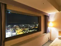 Yokohama Techno Tower Hotel - Mountain view