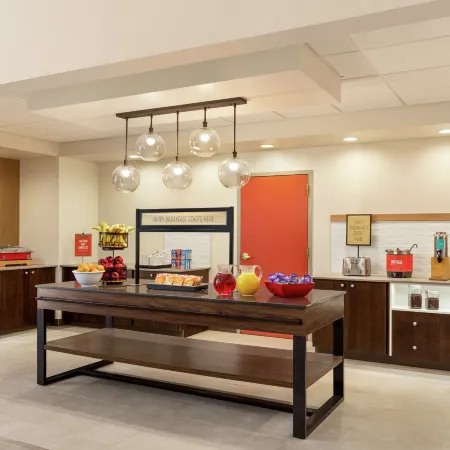 Hampton Inn & Suites Valparaiso