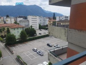 Lugano-Dino Panoramic Flat 5Guests