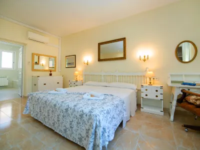 Sandra Hotel dekat Cala Tio Ximo