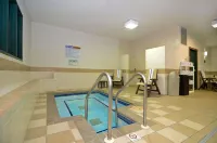 Country Inn & Suites by Radisson, Stevens Point, WI - Badekar