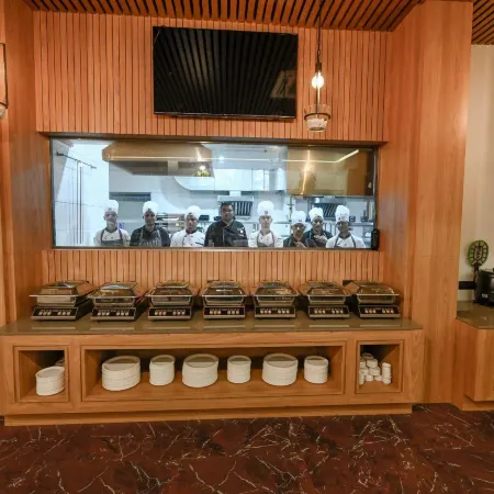 King's Kraft the Park Executive Hotel